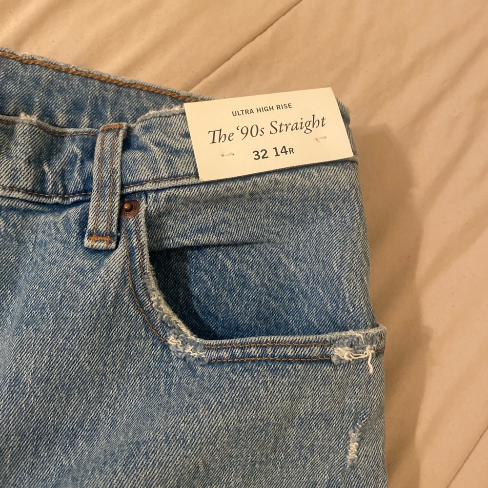 Classic Light Blue Denim Jeans - Picture 3 of 4